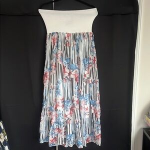 NWT Lola Floral Dress Women’s | Flowy Feminine Spring Summer